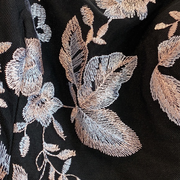 Xscape HiLo Dress NWT - Picture 3 of 4